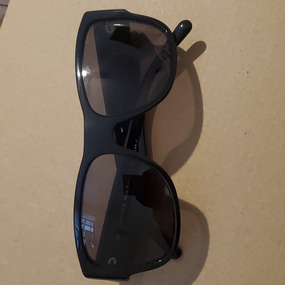 Polarized Black Versace Shades Gem
